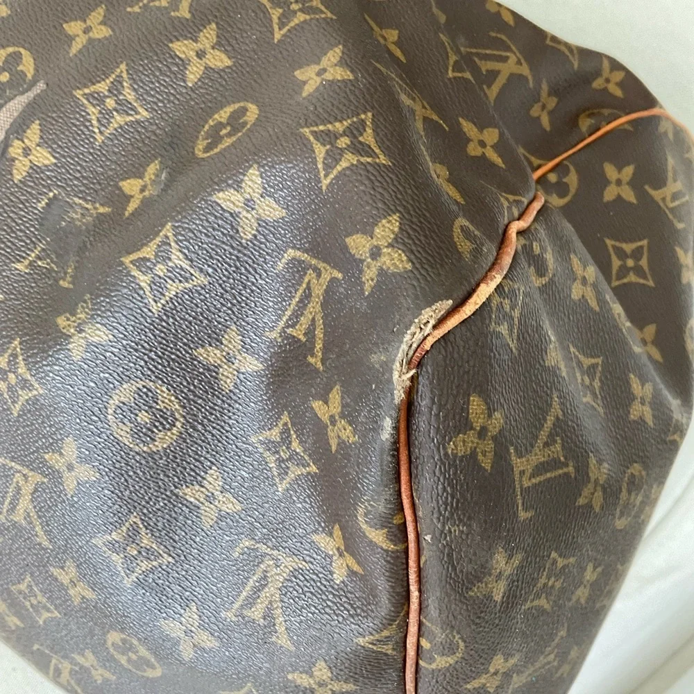 Authentic Louis Vuitton Keepall 55 Monogram Duffle Travel Bag Vintage